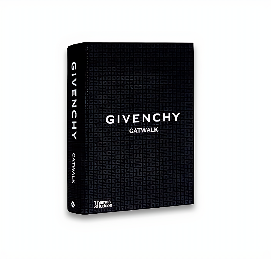 Givenchy catwalk STS