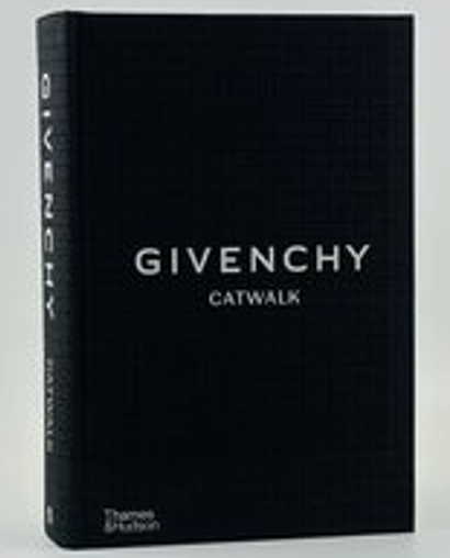 Givenchy catwalk STS