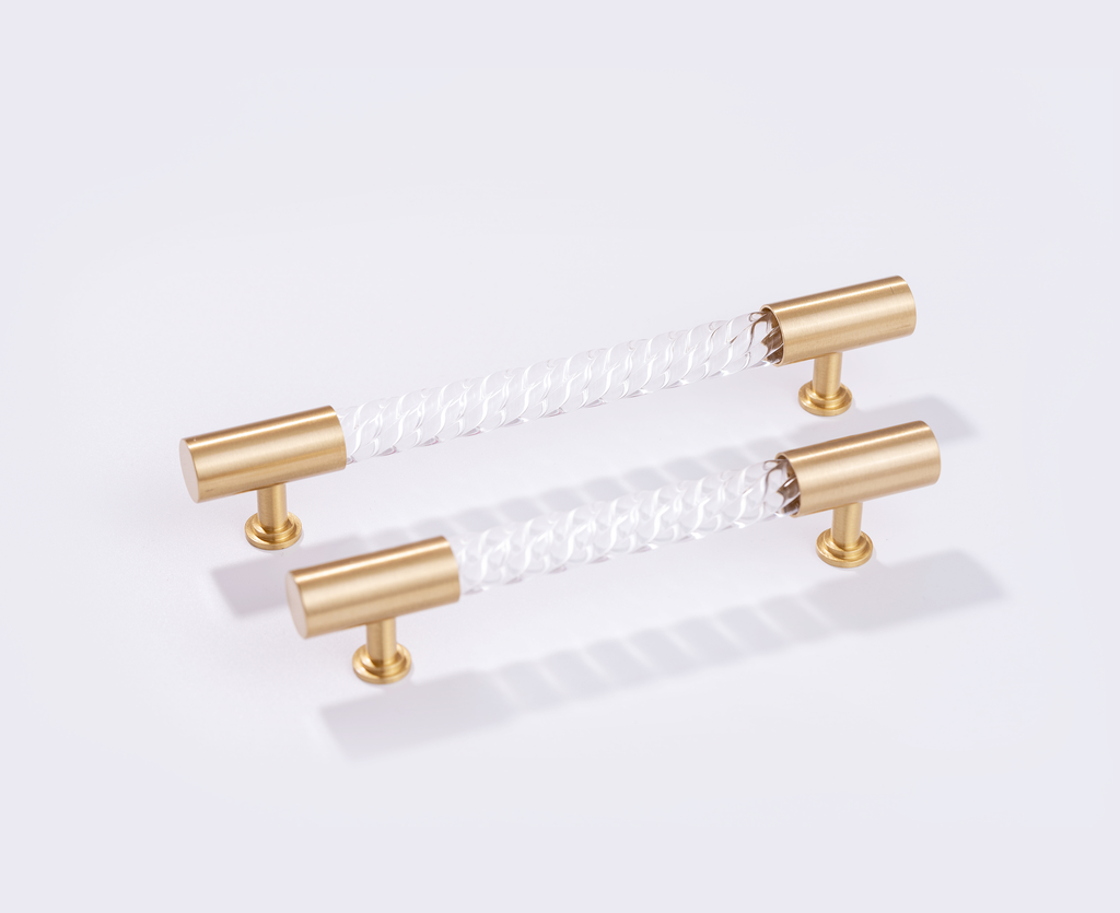 Transparent twisted rod with golden rings 160*204*38 ljo